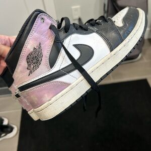 Air Jordan’s men size 8, fits like women’s size 9